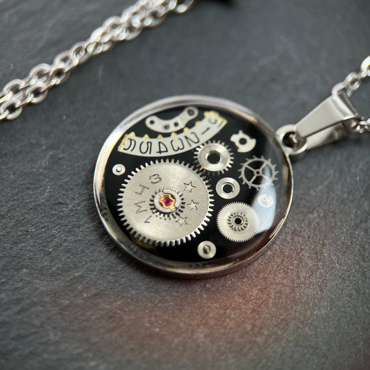 CIRCUM in Silber | Halsketten Unikate aus Uhrwerksteilen