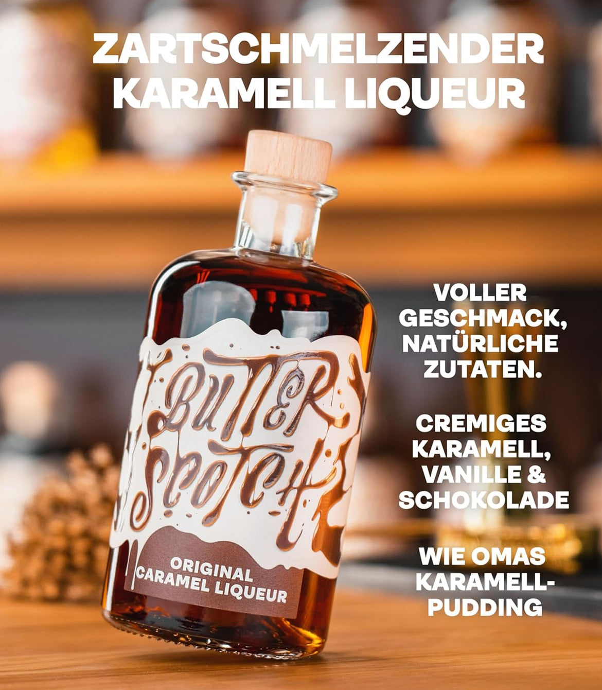 Butterscotch Original Karamell Likör – 500 ml Flasche, 20% Alkohol. Handgefertigter Likör aus Butter, braunem Zucker, Sahne und Vanille. Ideal für Desserts, Cocktails und puren Genuss. Dreizack Wien.