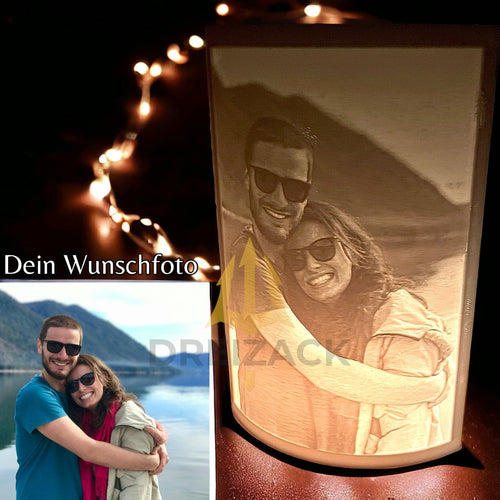 Lithophan 3D-Druck aus speziellem Kunststoff, verfügbar in verschiedenen Größen und Designs, personalisierbar mit Foto, ideal für effektvolle Beleuchtung und als besonderes Geschenk.