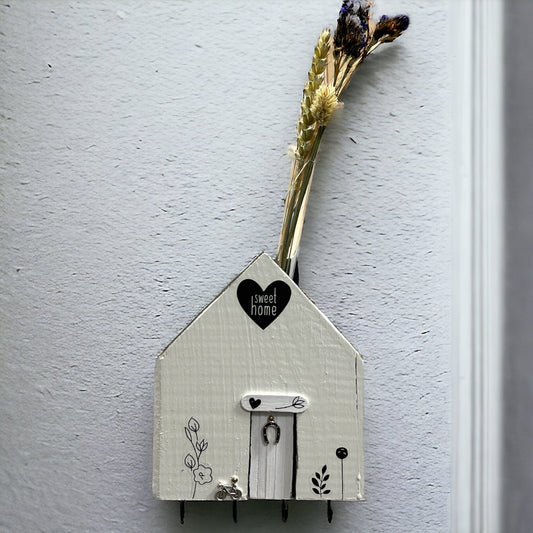 Remy | Miniaturwelt Schlüsselhalter Home Decor HandmadeByGitty oesterreich handgemachte geschenke in wien