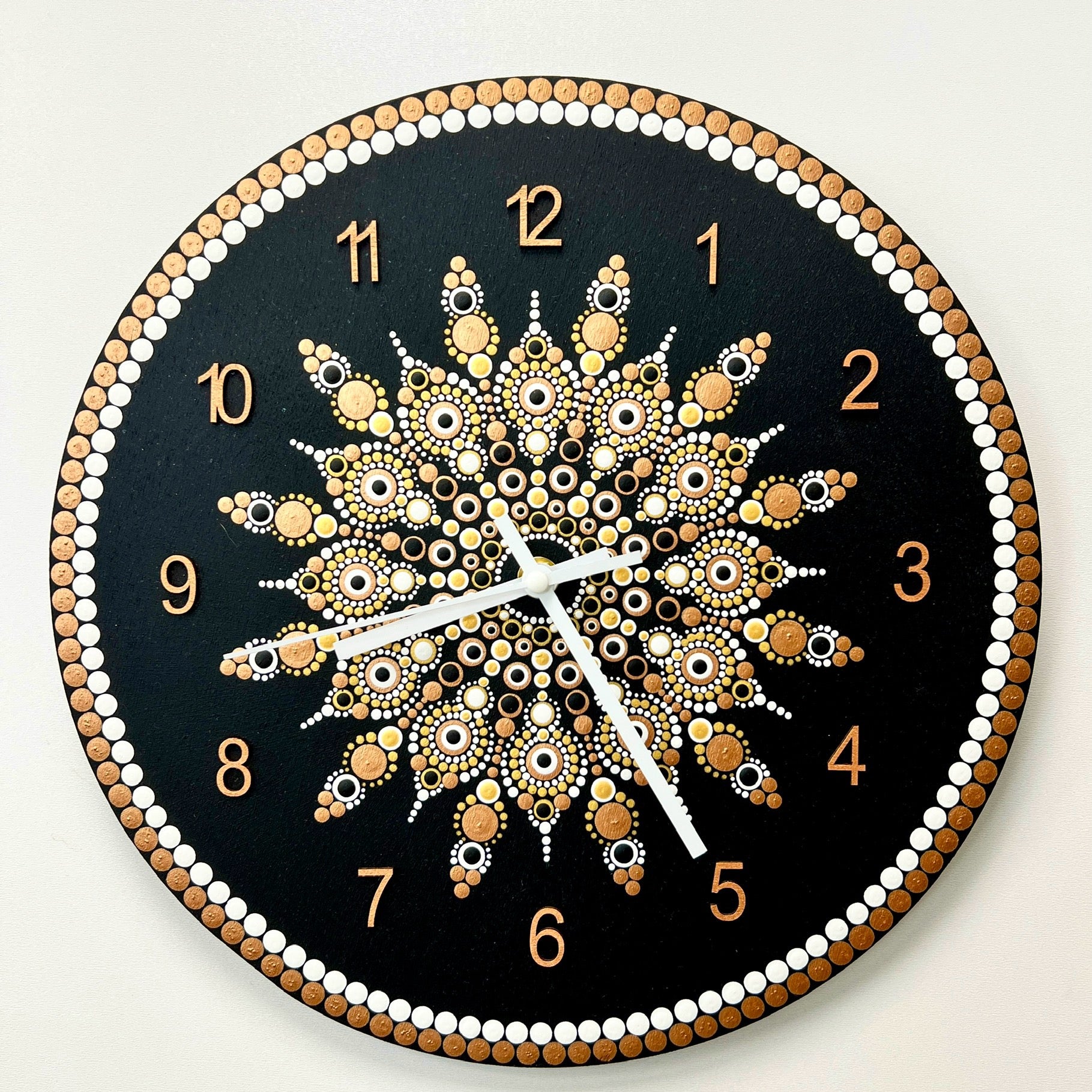 Kunst Galerie Colorie Wanduhr | Einzigartige Dot Art Uhr