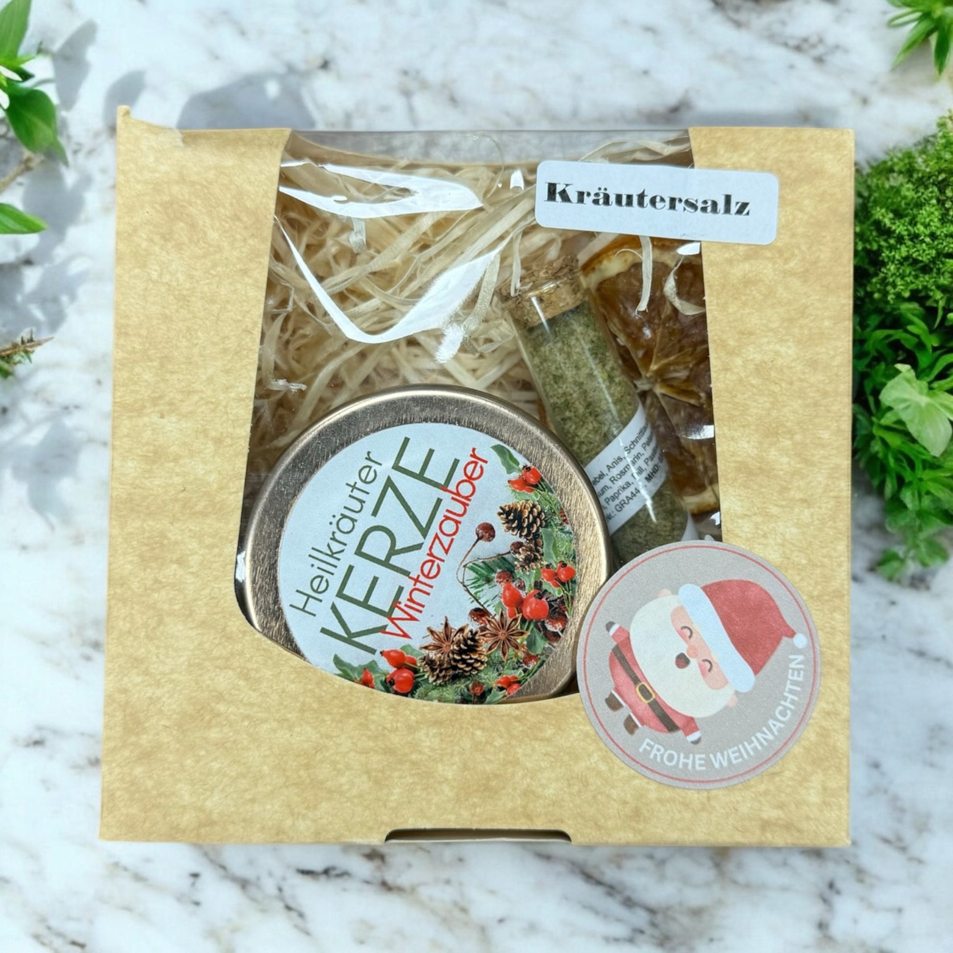 Naturzauber Geschenkbox der Kräuterwerkstatt Graz mit handgesiedeten Seifen, Aroma Sprays, Kräutermischungen und mehr. Liebevoll in der Steiermark hergestellt.