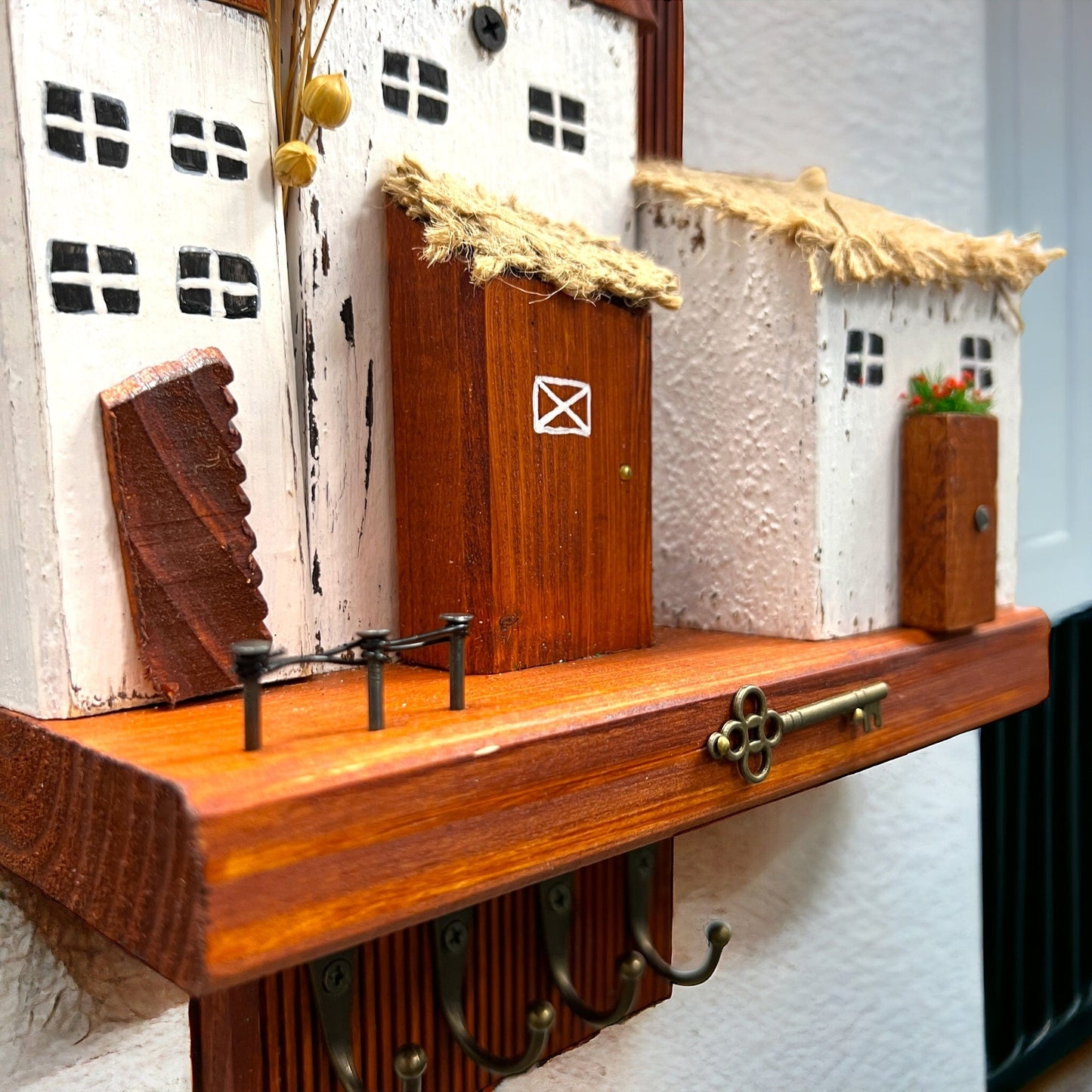 Elodie | Miniaturwelt Schlüsselhalter Home Decor HandmadeByGitty oesterreich handgemachte geschenke in wien