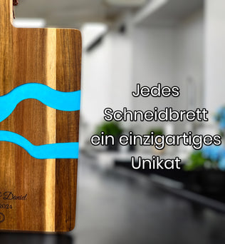 Dreizack Schneidbrett mit Kunstharz-Elementen – Einzigartiges Servierbrett aus Akazienholz, personalisierbar mit Lasergravur. Maße: 39 x 23,5 x 1 cm. Dreizack Wien.