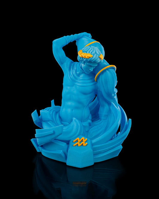 Aquarius-Figur (Wassermann) aus 3D-Druck, modern und minimalistisch, mit Sternbild auf der Unterseite. Nachhaltig aus PLA (Maisstärke), in zwei Größen und Farbvarianten. Perfekt für Wassermann-Geborene (20. Januar – 18. Februar).