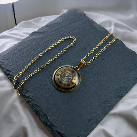 CIRCUM in Gold | Halsketten Unikate aus Uhrwerksteilen