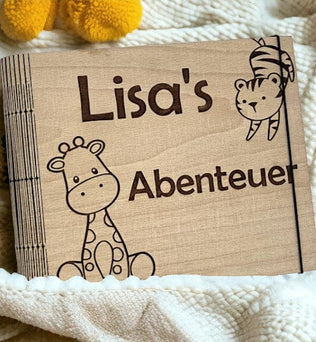 Personalisiertes Baby-Fotoalbum aus Holz | von Giftfully Baby & Kinder Giftfully oesterreich handgemachte geschenke in wien