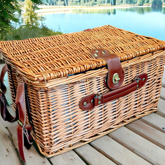 Isolierter Picknickkorb mit Schiff-Muster für 4 Personen Dreizack oesterreich handgemachte geschenke in wien