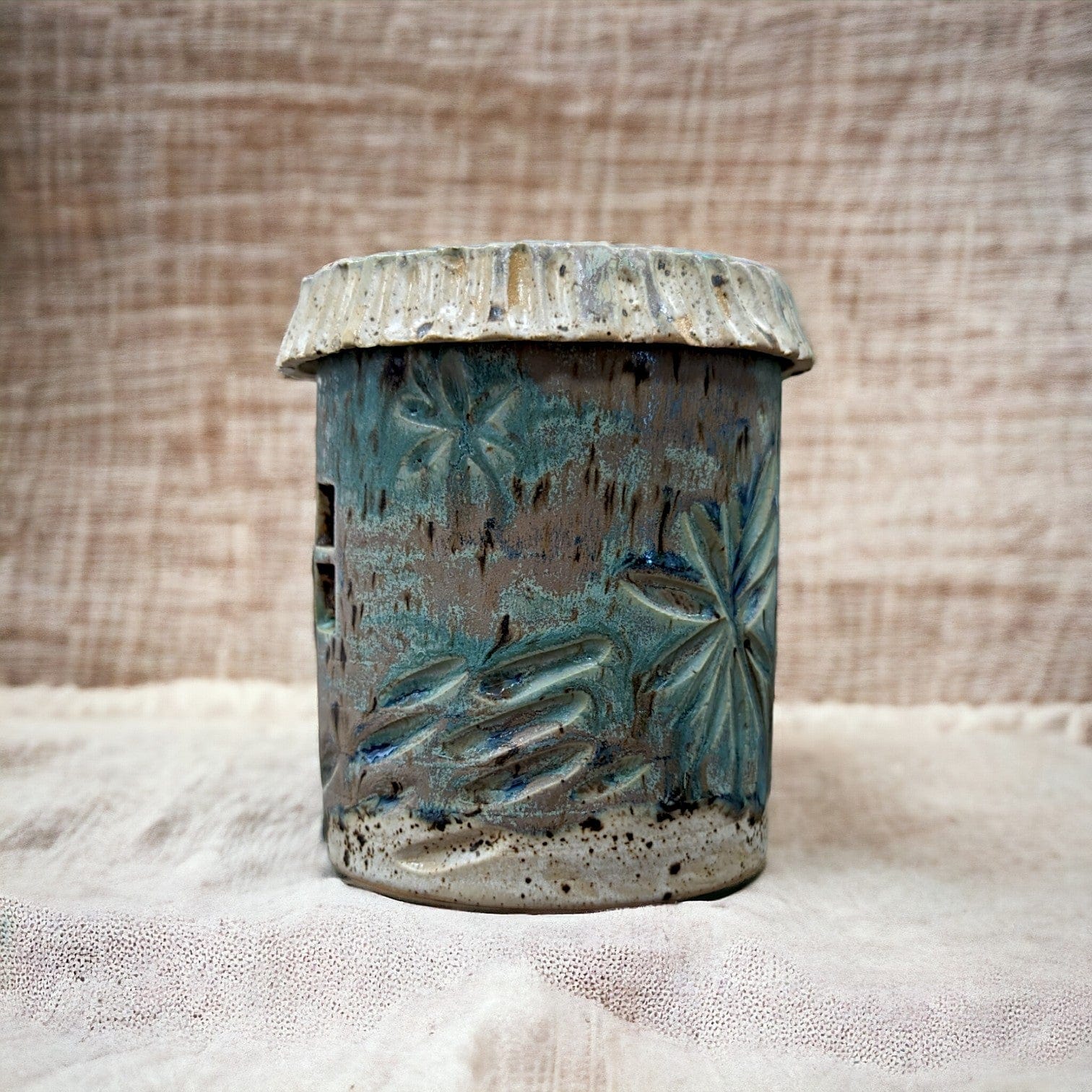 Keramik-Dufthäuschen / Duftlampe für Teelichter (blau beige) | Artstudio.Izzi Keramik & Tonarbeiten Artstudio.Izzi oesterreich handgemachte geschenke in wien
