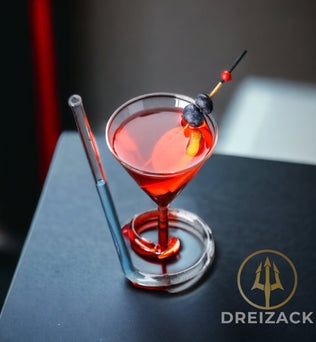 Cocktail Glas mit Trinkhalm Home Decor Dreizack oesterreich handgemachte geschenke in wien