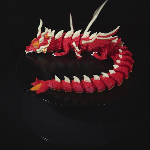 Flexodrache „Caelum“: Premium 3D-Druck Himmelsdrache, 51 cm, rot mit orangenen und weißen Akzenten, Engelsflügel. Beweglich, nachhaltig aus PLA, 100 % in Wien gefertigt.