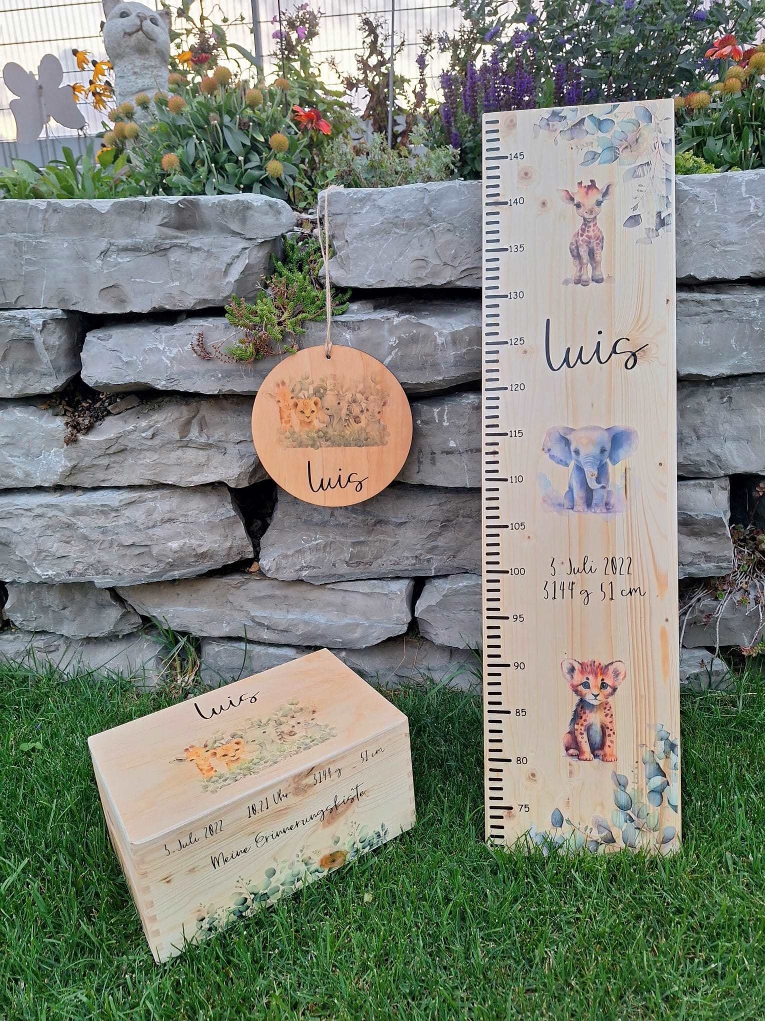 Holz-Messlatte mit Tiermotiven – Ein Wachstumserlebnis für Kinder Baby & Kinder SabrinArtDesign oesterreich handgemachte geschenke in wien