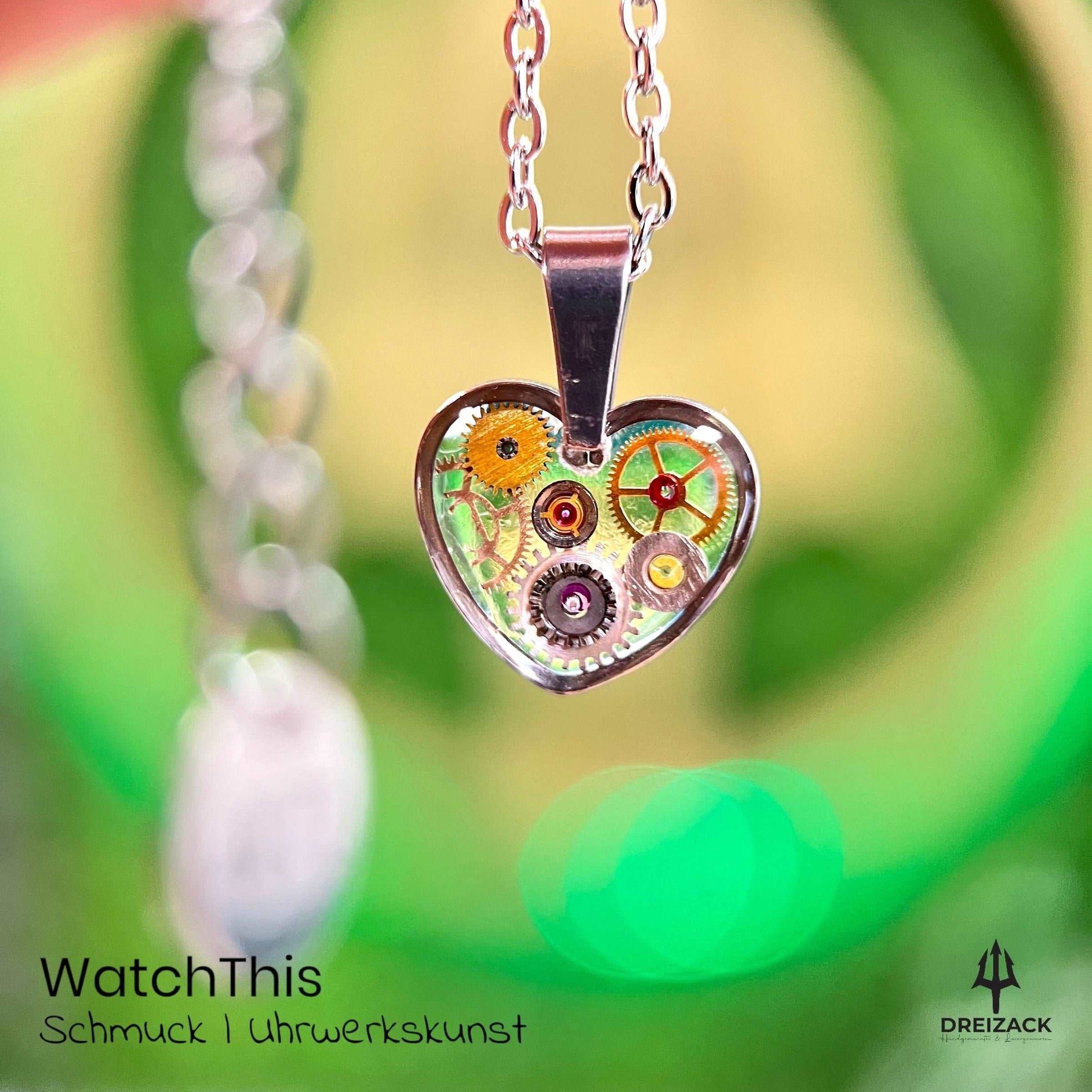 Herz-Halsketten von WatchThis - Zeitlose Eleganz aus Uhrwerken Silber | Silas Schmuck WatchThis oesterreich handgemachte geschenke in wien